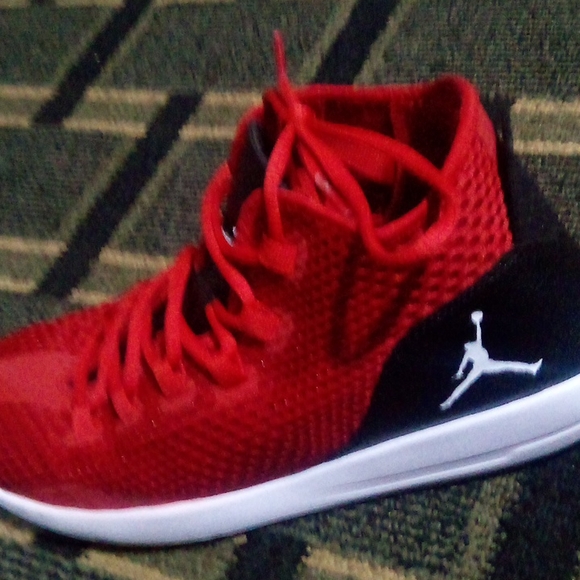 These Jordans are brand new brand spanking new - Picture 2 of 3
